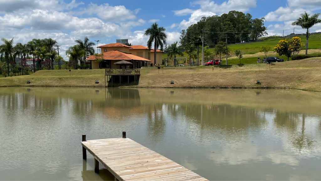 Pier do lago privativo